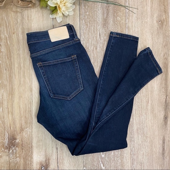 Everlane “The Mid-Rise Skinny Jean” Medium Wash - Picture 4 of 15